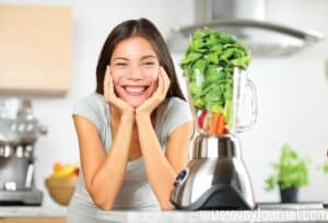 Making fresh vegetable juice